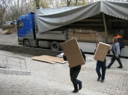 Обеспечили рекордную погрузку 50 тонн товара в Атырау