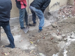 Демонтировали стену и погрузили строймусор